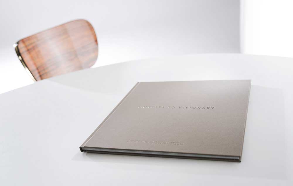 Coffeetable Book »Timeless to visionary« für das Jet Aviation Design Studio